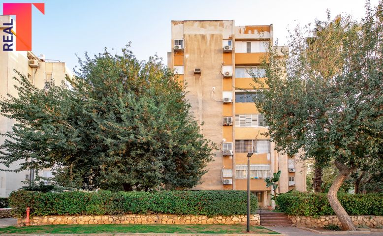 Petah Tikva, Israel 6