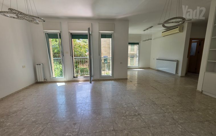 דירה להשכרה בירושלים (תיווך)
