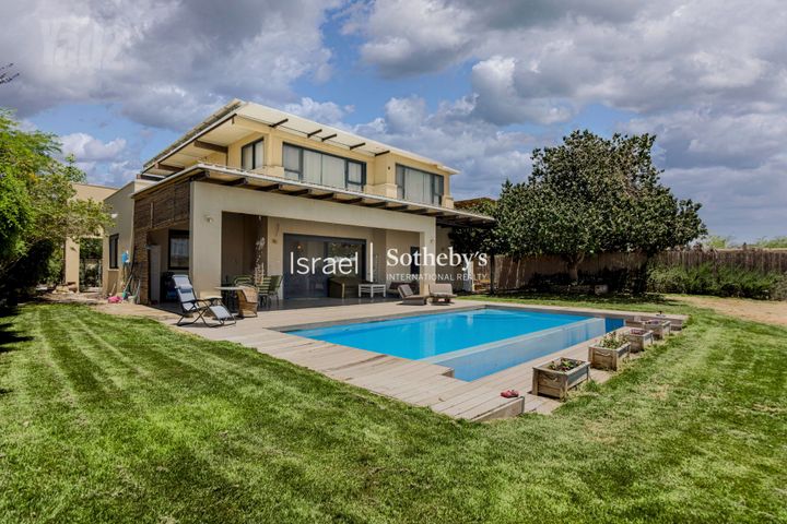 צוקים