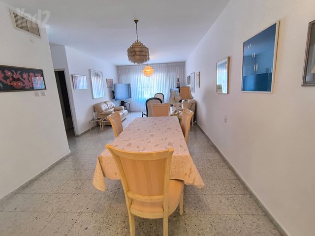 אוסישקין 32