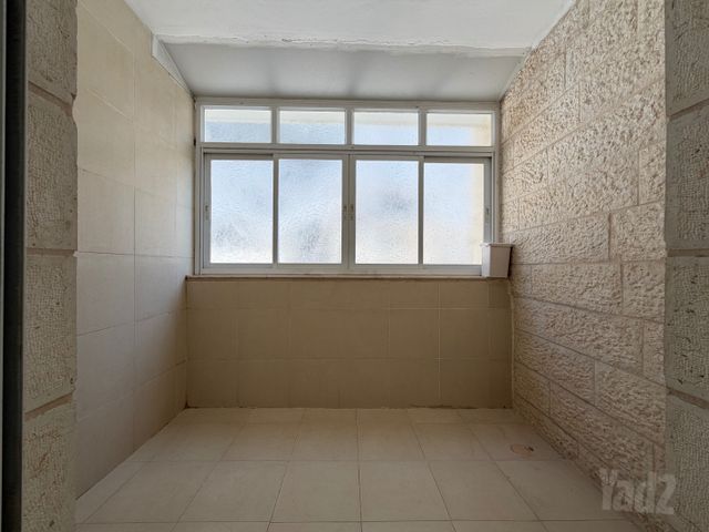 דירה להשכרה בירושלים (תיווך) — 3