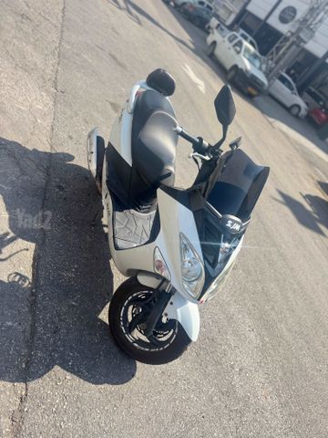 מודעת רכב סאן יאנג ג'וי רייד 125