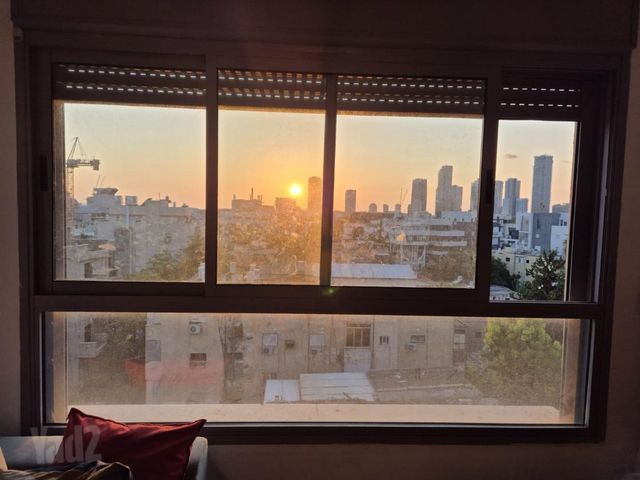 עין הקורא 16