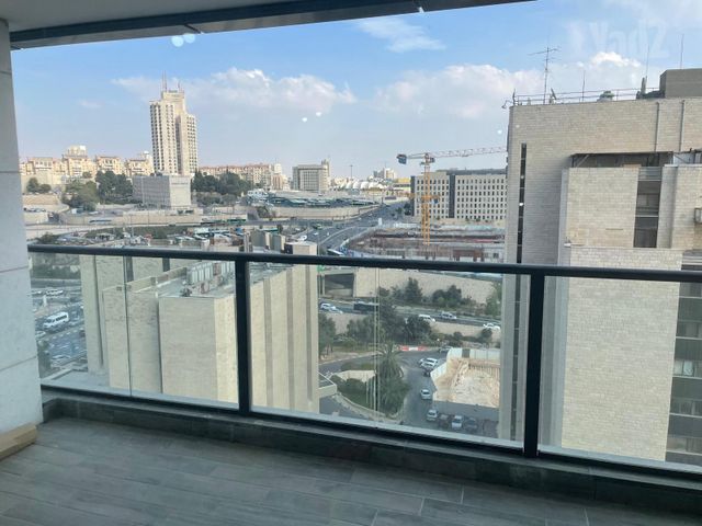 דירה להשכרה בירושלים — 4