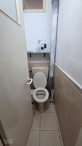 קרית ספר 8