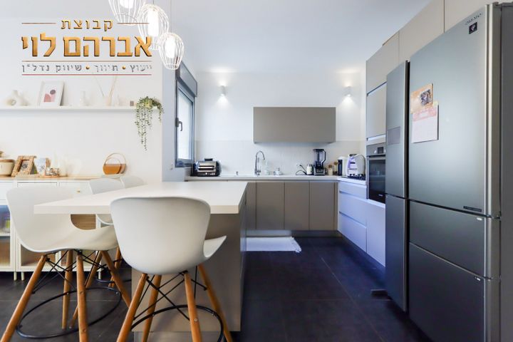 שייקה אופיר