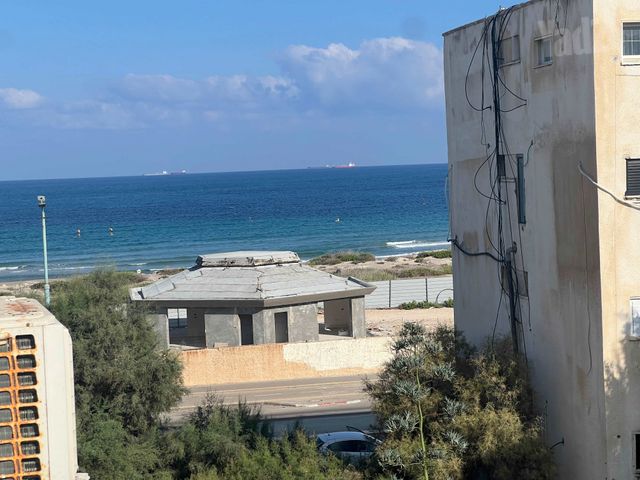 שדה בוקר 37