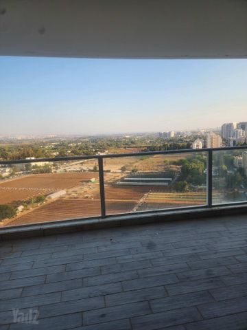יהושע בן גמלא 
