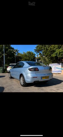 מודעת רכב מאזדה 3