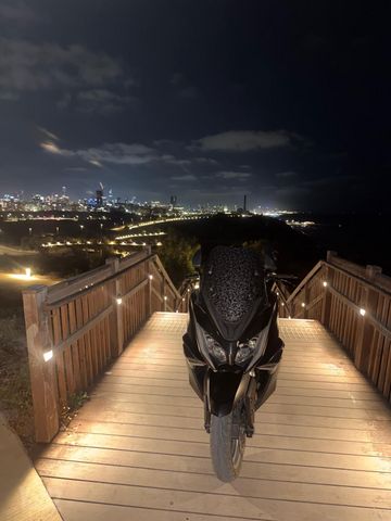 מודעת רכב קימקו AK 550