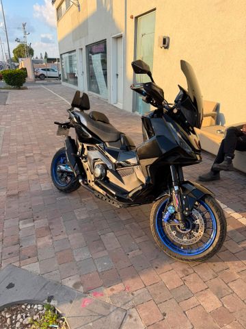 מודעת רכב הונדה X-ADV750
