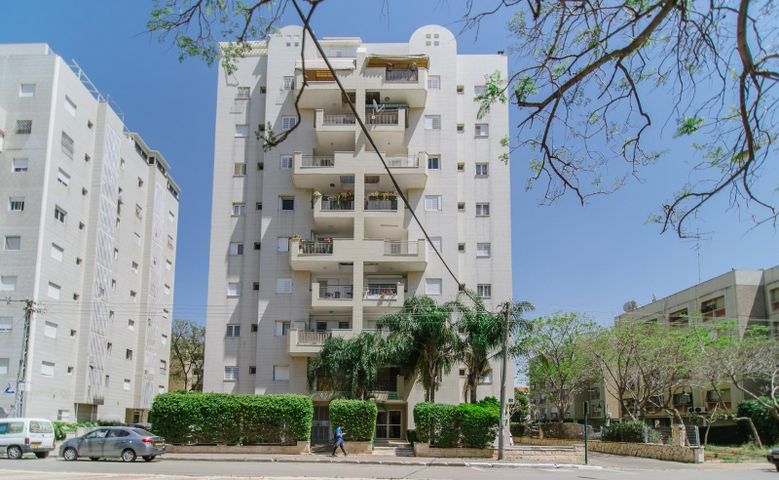 Petah Tikva, Israel 8