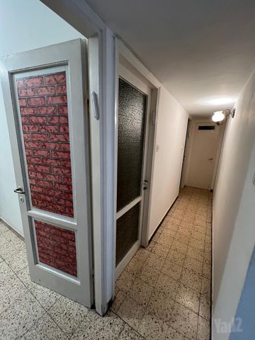 בנימין 11