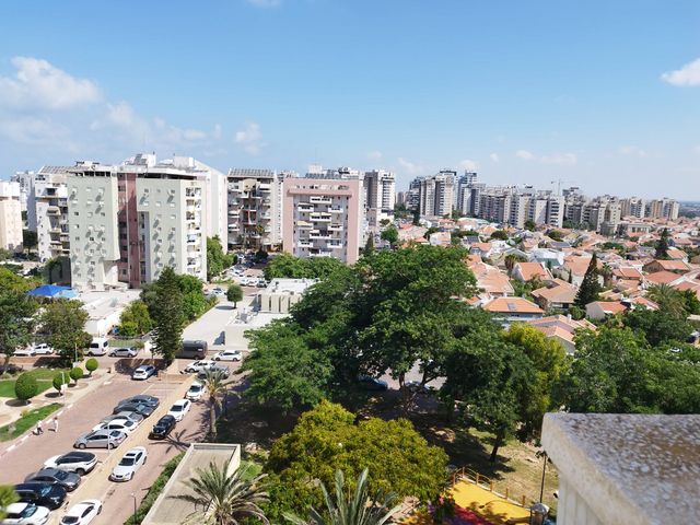 משה שרת 38