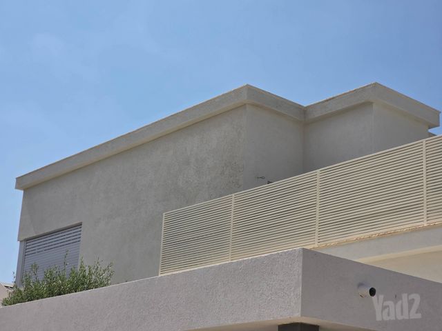 שדה נחום 1