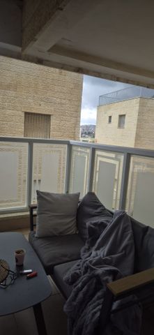 דירת גן להשכרה בירושלים
