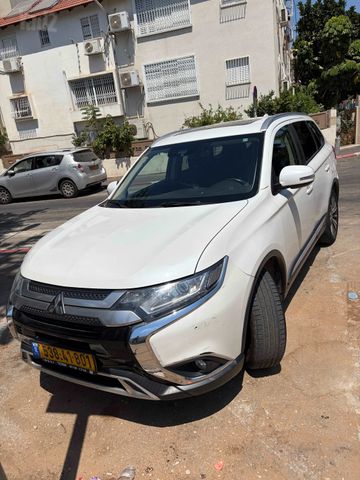 מודעת רכב מיצובישי אאוטלנדר