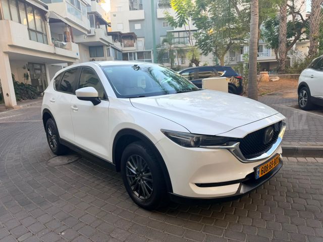 מודעת רכב מאזדה CX-5