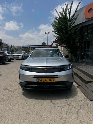 גרנדלנד Edition אוט׳ 1.2 (136 כ״ס)