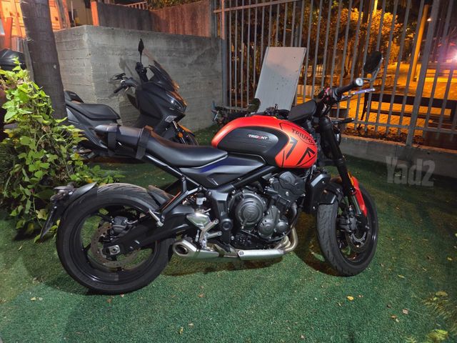 מודעת רכב טריומף Trident 660