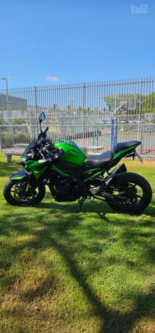 מודעת רכב קאוואסאקי Z900
