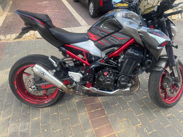 מודעת רכב קאוואסאקי Z900
