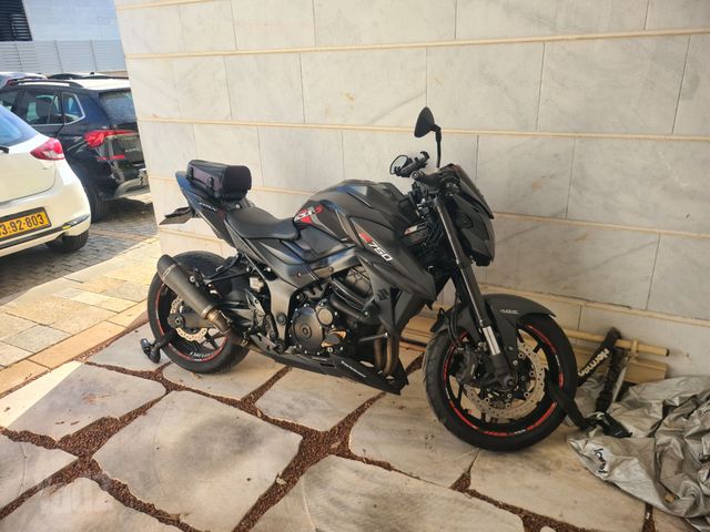 מודעת רכב סוזוקי GSXS750