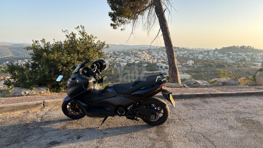 מודעת רכב ימאהה Tmax 560