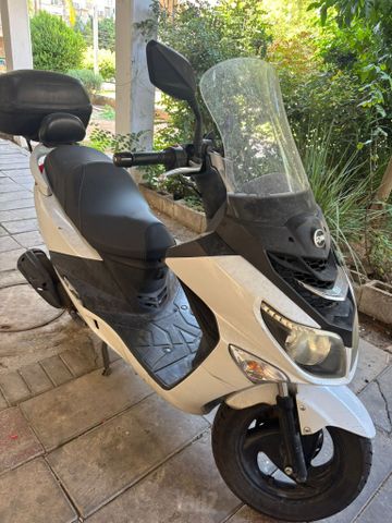 מודעת רכב סאן יאנג ג'וי רייד 125