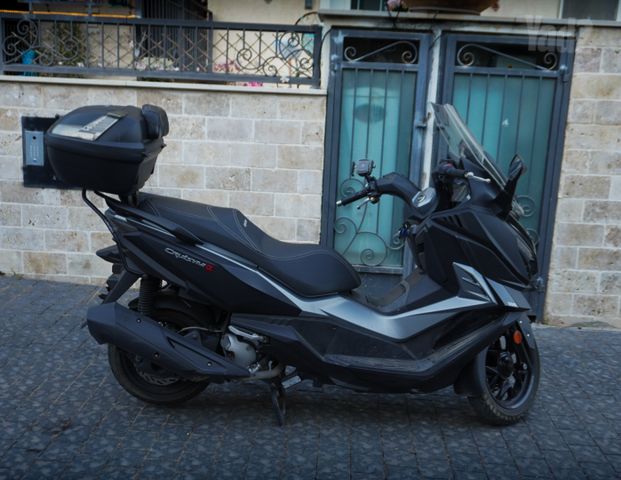 מודעת רכב סאן יאנג קרוזים 300 אלפא