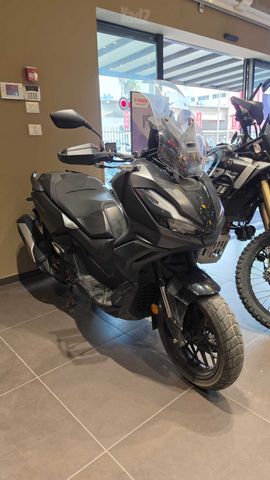 מודעת רכב הונדה ADV350