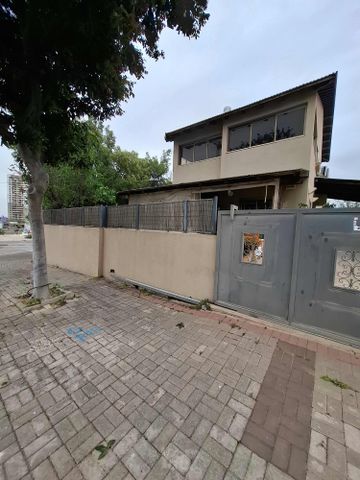 סמדר 13