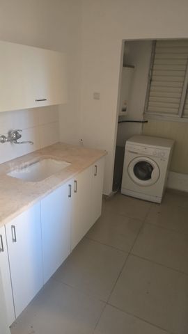 יצחק בן צבי 8