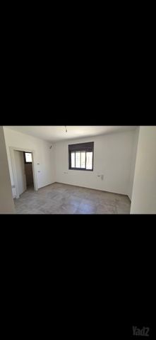 שמעון מישורי 18