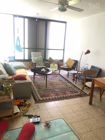 הגפן 11