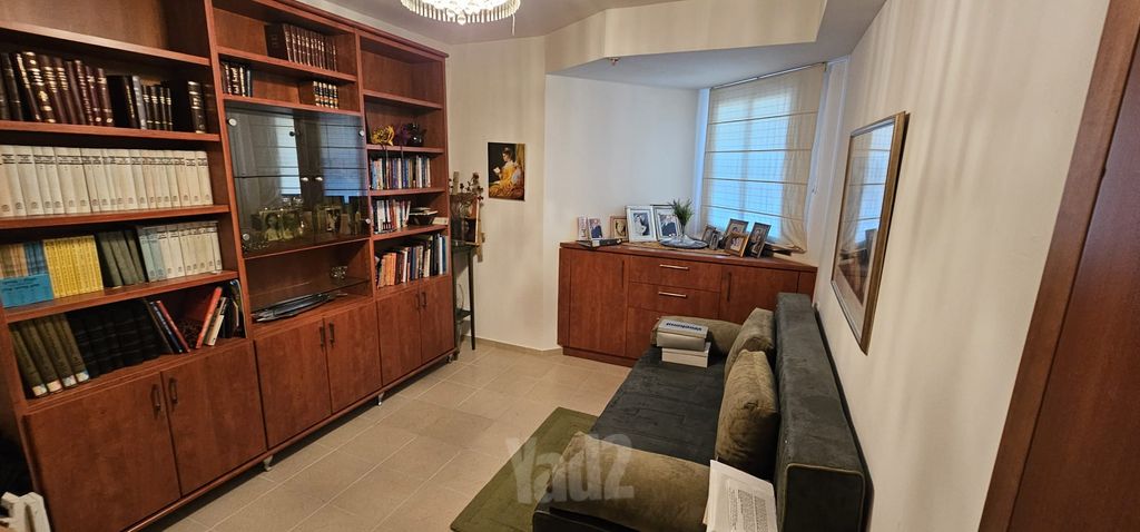 דירה למכירה בירושלים — 3