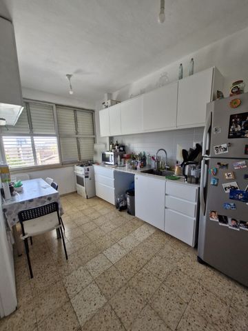 סמטת רחל 4