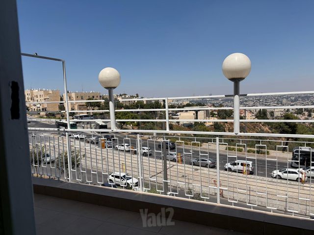 דירה להשכרה בירושלים — 2