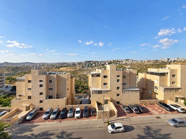 דירה למכירה בירושלים (תיווך) — 4