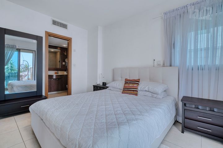 Herzliya, Israel 5