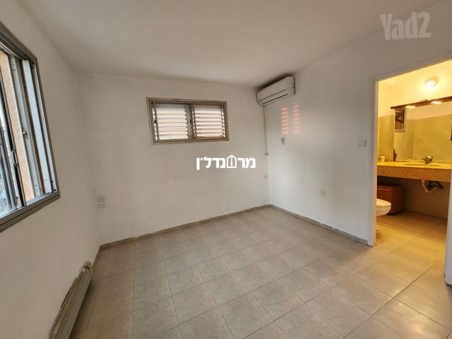 Herzliya, Israel 10
