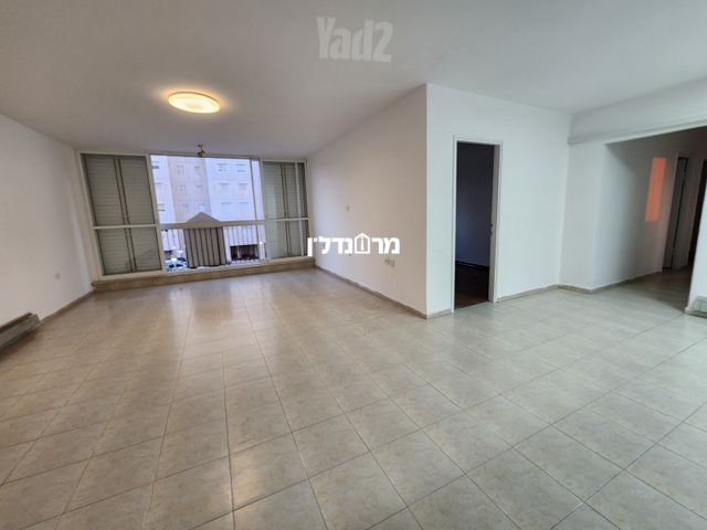 Herzliya, Israel 4
