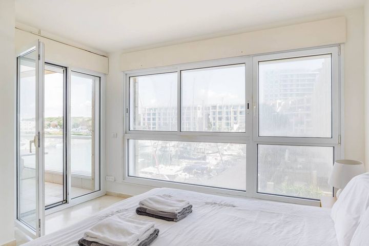 Herzliya, Israel 11