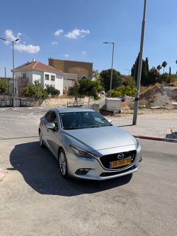מודעת רכב מאזדה 3