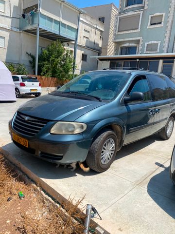 וויאג'ר FWD אוט׳ וואן גדול 3.3 (182 כ״ס)