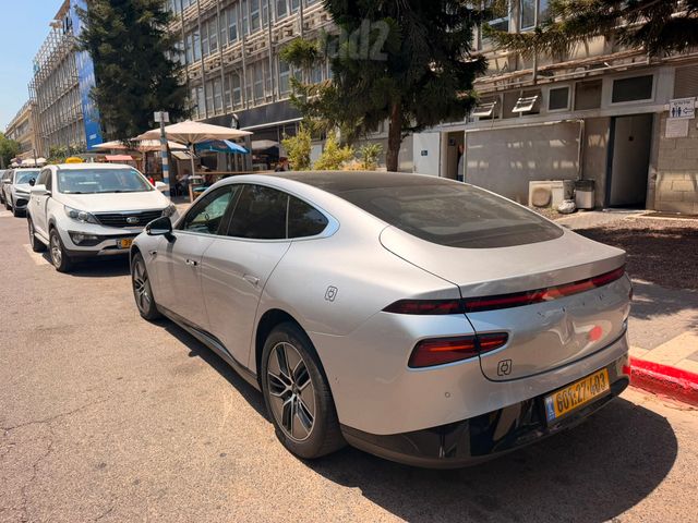 מודעת רכב אקספנג P7