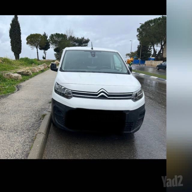מודעת רכב סיטרואן ברלינגו