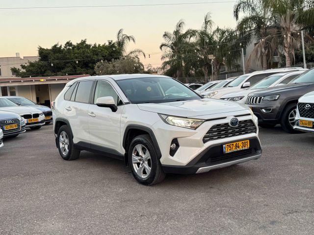 מודעת רכב טויוטה RAV4