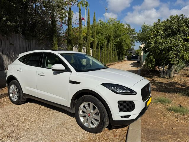 מודעת רכב יגואר E-Pace