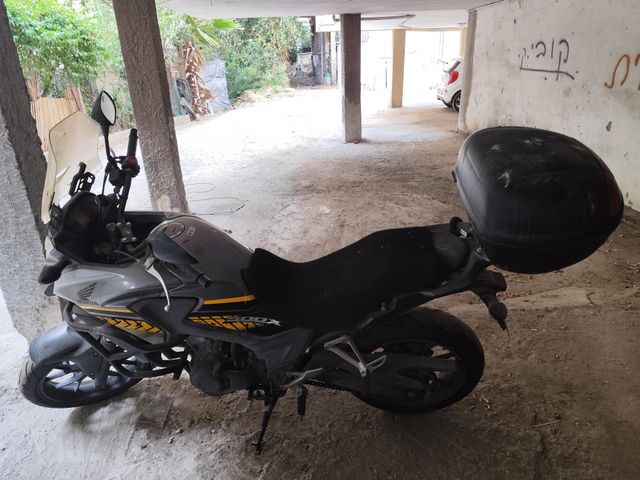 מודעת רכב הונדה CB500X